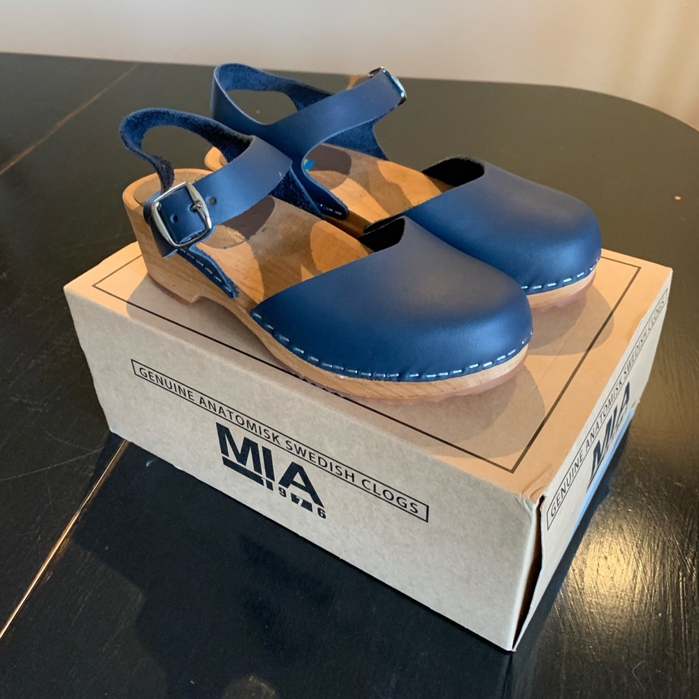 New MIA Sofia Clogs - Navy, Size 38